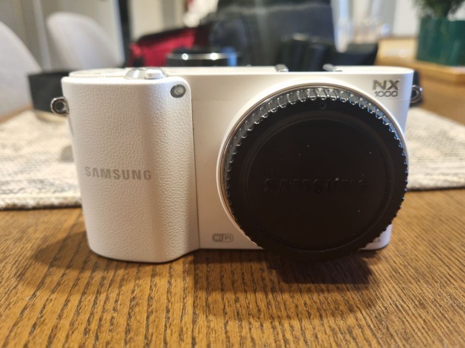 Aparat samsung nx1000 kompaktowy etui gratis