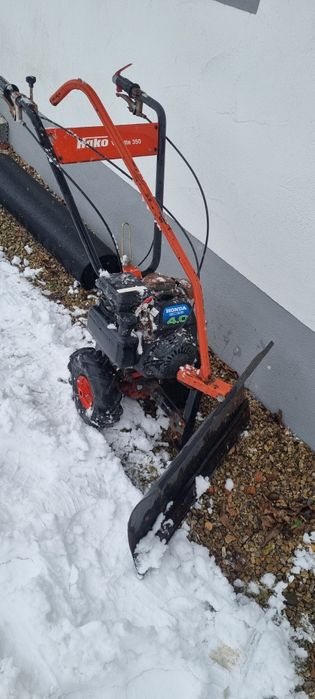 Pług do śniegu hako wariette 350 silnik honda