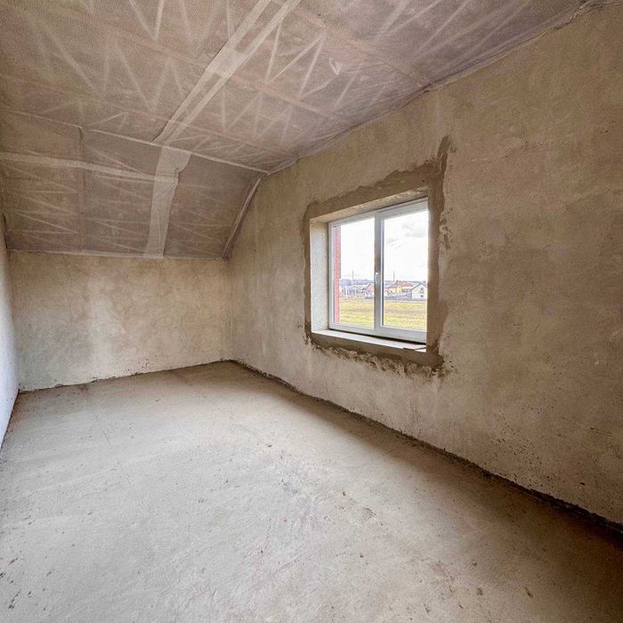 Продається сучасний будинок під ремонт!