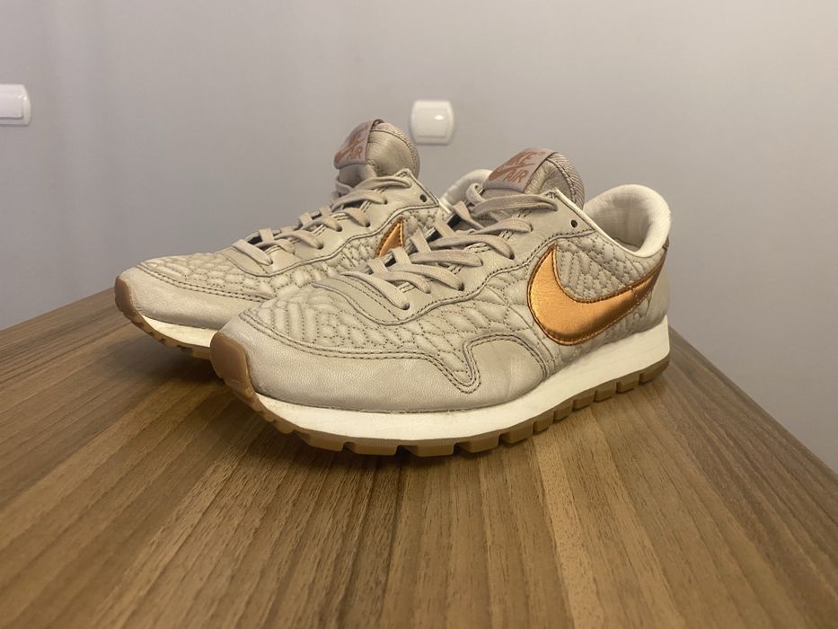 Sneakersy Skórzane  Nike air Pegasus 83