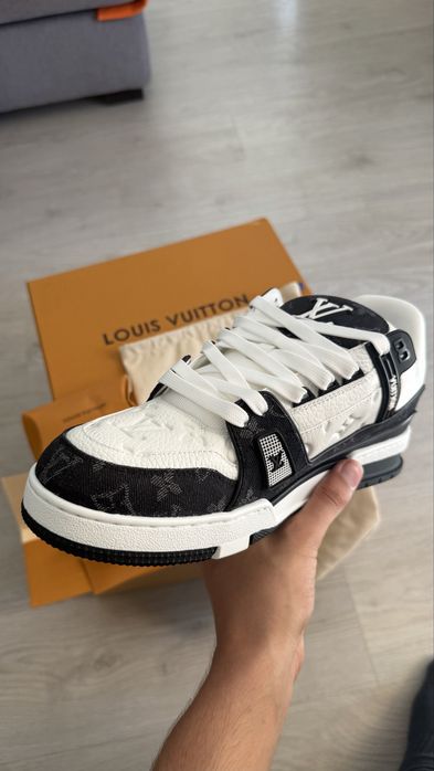 Louis Vuitton LV Trainer Sneaker