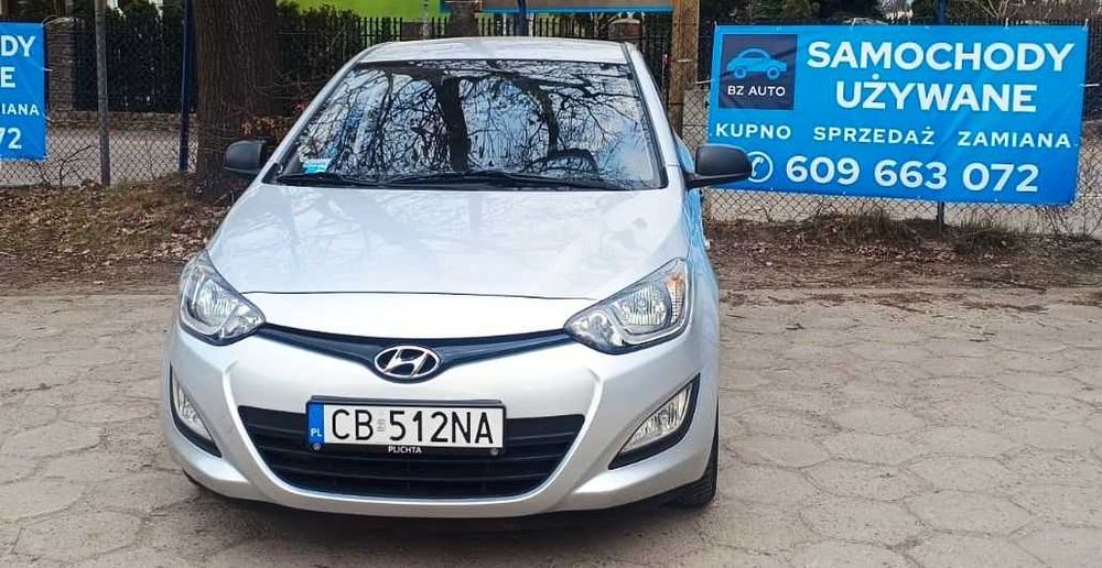Hyundai i20 1.4 ben 2012 5 drzwi brak rdzy salon polska klimatyzacja