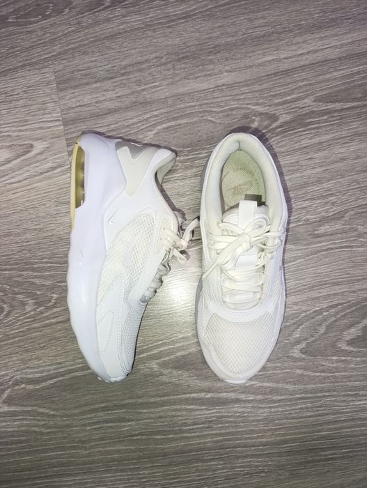 Оригінальні кросівки Nike Air Max Bolt