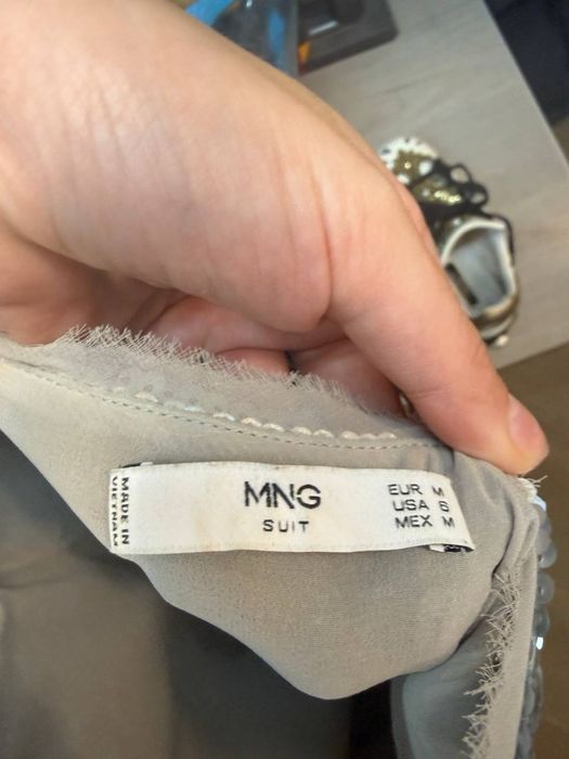 Платье с пайетками mango (mng suit).