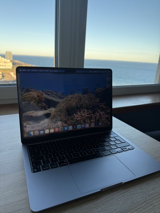 MacBook Air M2 (2022) 13,6” | 8GB / 256GB