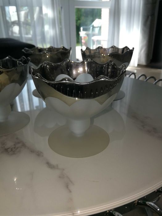 Pucharki ze szkła 4 szt