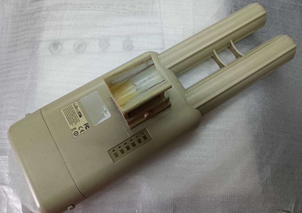 MikroTik OmniTIK 5 - 7.5dBi Integrated AP, 5GHz Dual, 5xEthernet ports64741314924419122