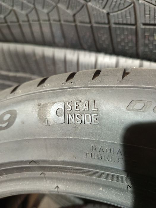 255/45R19 Pirelli Scorpion