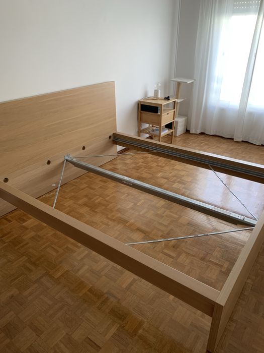 Cama de casal 160cm