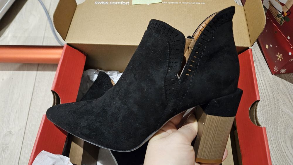 Buty botki wiosna czarne 36