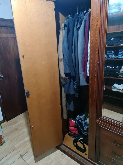 Guarda vestidos Robusto