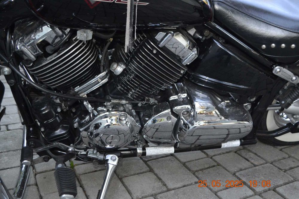 Yamaha XVS 650 cobra drag star