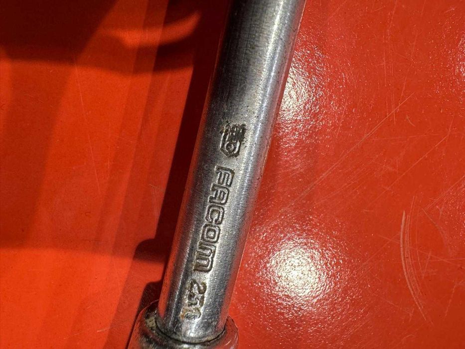 Facom Triangular Scraper | 231446840313333032961