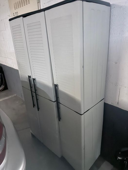 Armário garagem/exterior