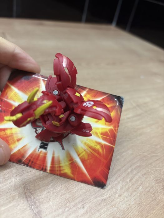 Bakugan Dragonoid Vortex Pyrus