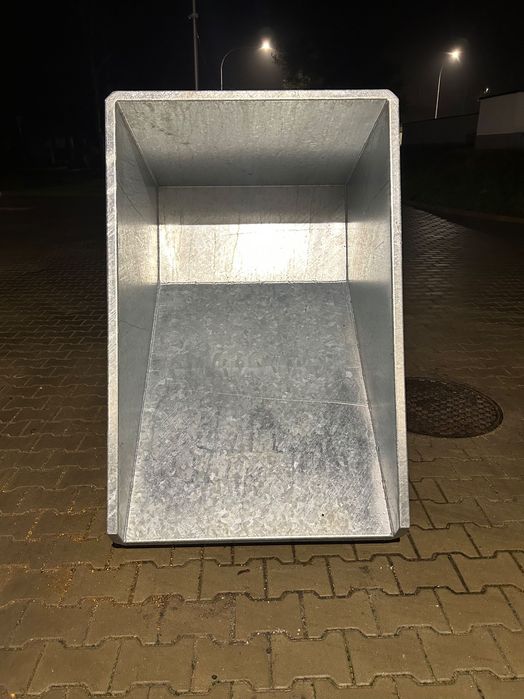 Kontener samowyładowczy ocynkowany 600L / Kontener do wózka widłowego