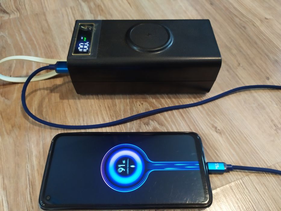 Powerbank 72 000 mAh ogromny pakiet energii dla twoich telefonów..