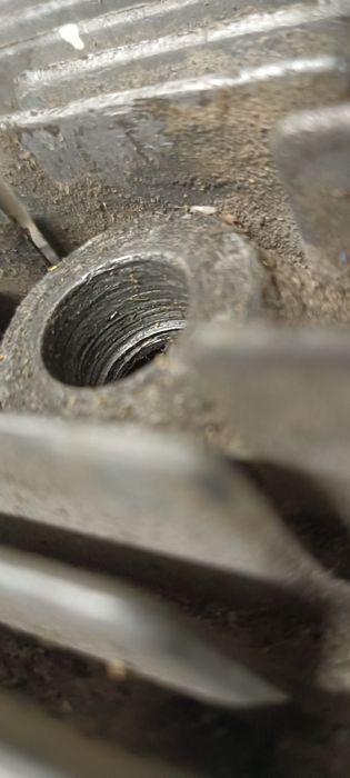 Komar, motorynka pozostałości