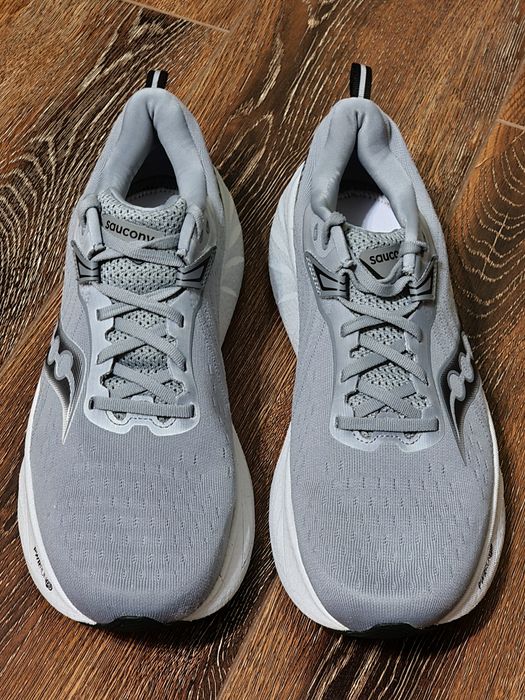 Оригінал 100% чоловічі кросівки saucony triumph 22  eur 46