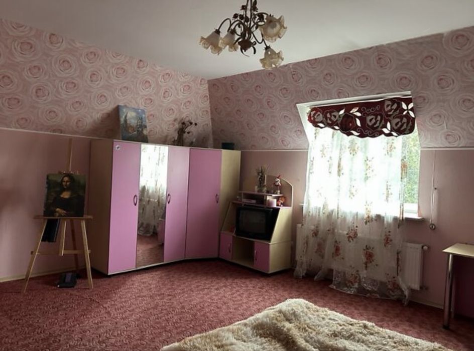 Продам просторий будинок 240 м² + баня з басейном + гараж | 6,7 сотки | Торг