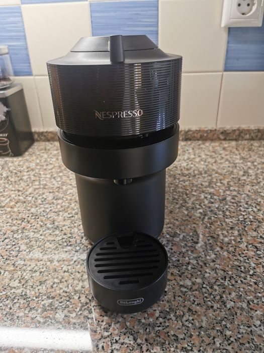 Máquina de café Nespresso vertuo