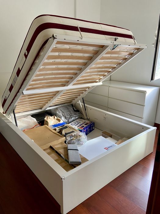 Cama + Colchão MALM IKEA 140x200 com arrumação