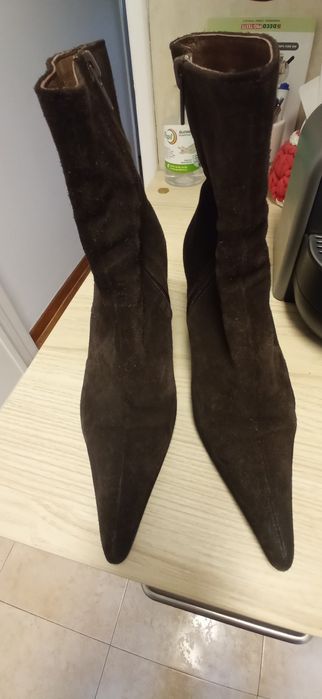 Botas castanhas de camurça cunha