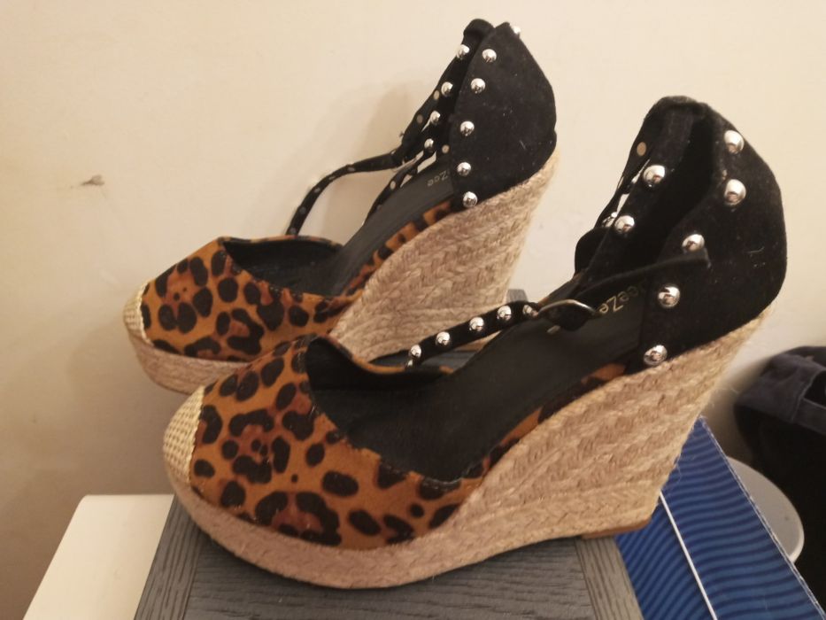 Beżowe brązowe buty Dee Zee r 38 obcas 12 cm