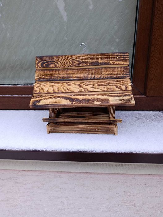 Karmnik dla ptaków opalany