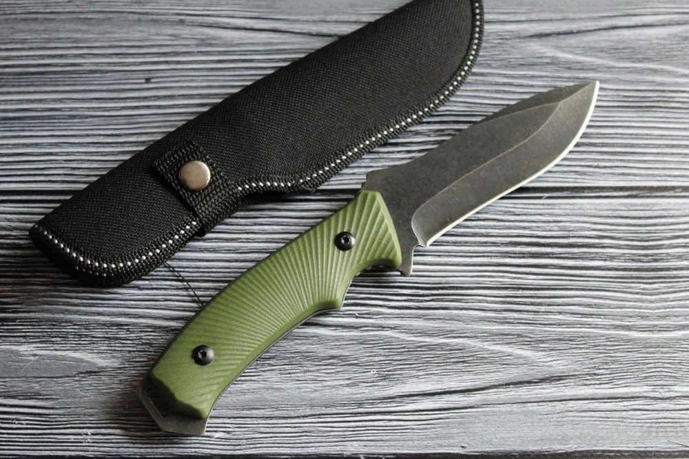 Мисливський ніж з чохлом 23см