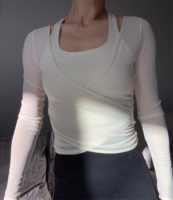 НОВА кофтинка з встроєним топом