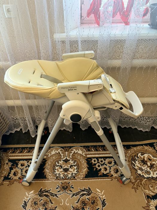 Стульчик для кормления Peg Perego (бежевий)