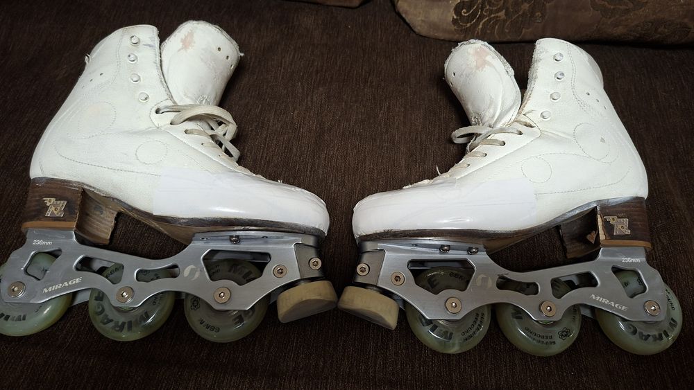 Ролики для фігурного катання