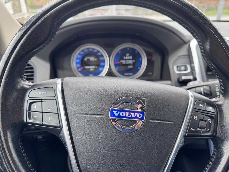 Volvo XC60 D3 2.0 D 163 CV R-DESIGN - 2012