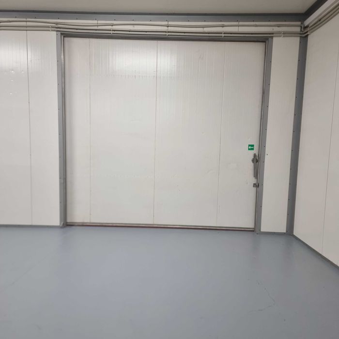 Wynajmę Halę-Magazyn 242m2 - ogrzewany