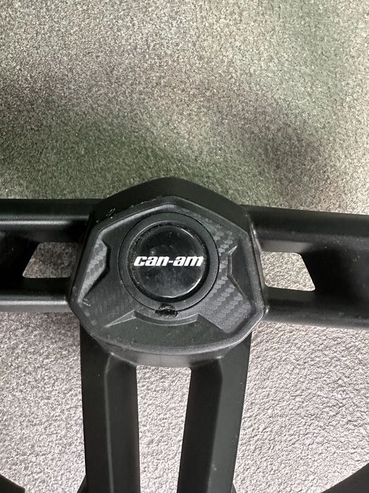 Volante Original Can-Am Maverick X3 XRS NOVO
