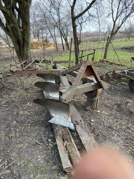 Плуг у робочому стані