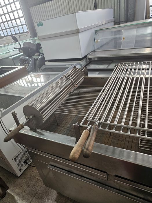 Grelhador inox a carvão