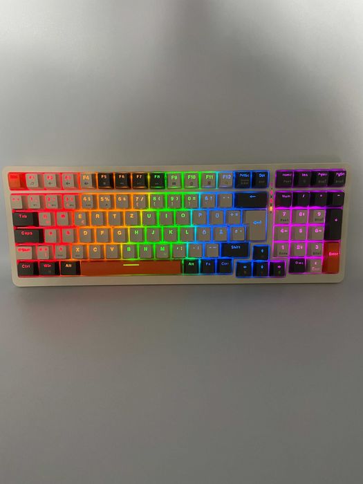 Mechaniczna Klawiatura do Gier   2.4G i Bluetooth 5.0