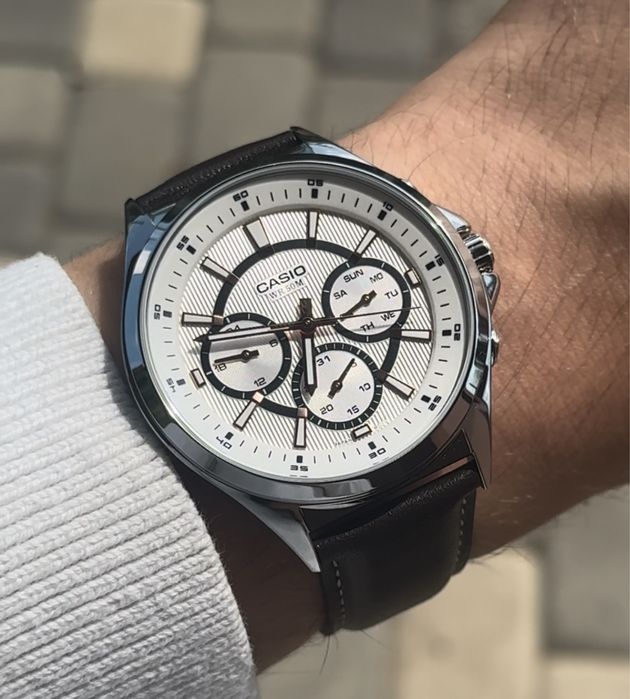 Чоловічий годинник Casio MTP-E303L-7A оригинал мужски часы касио