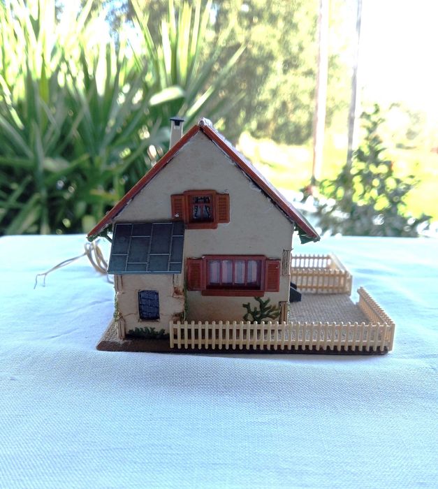 FALLER 272, Casa de campo, com ILUMINAÇÃO