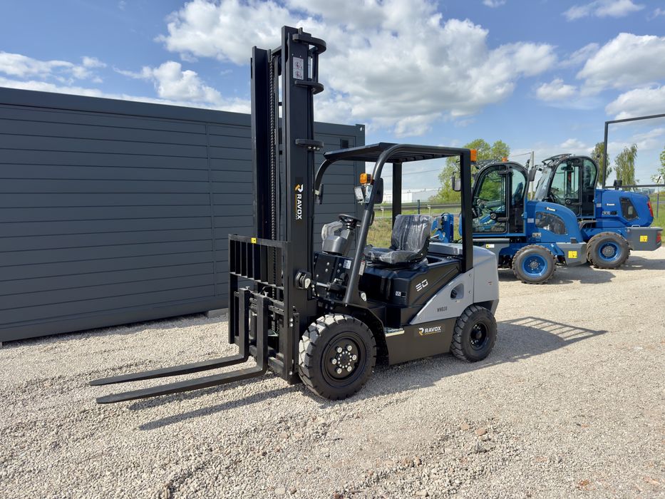 RAVOX WWD30 - Nowy Wozek widlowy diesel 3T