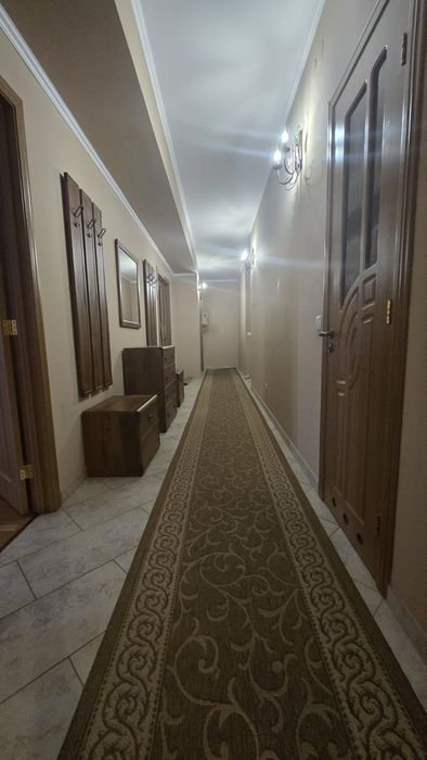 Продаж велика квартира в самому центрі