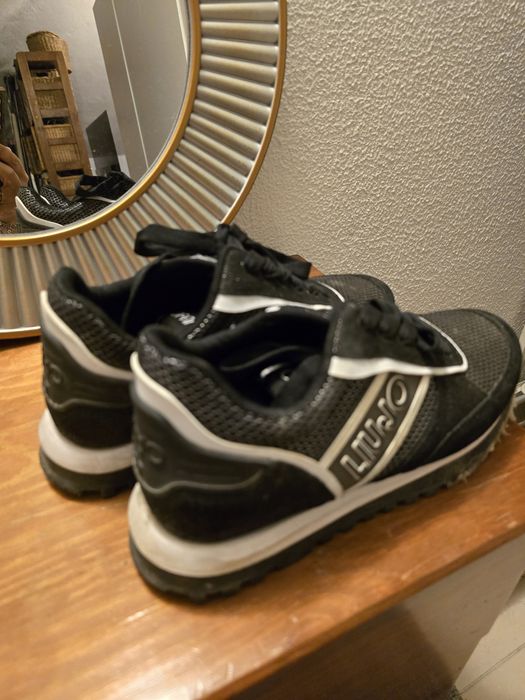 Tenis Liujo  39 preto e branco