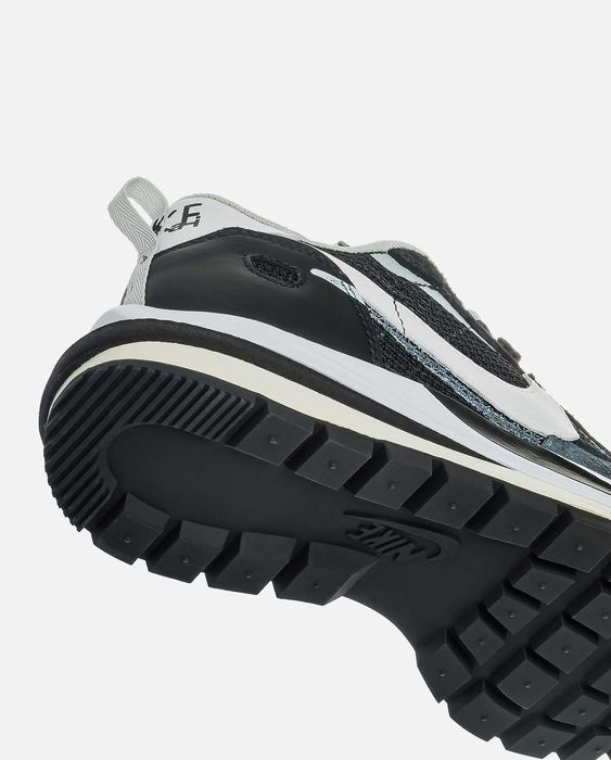Жіночі кросівки Nike VaporWaffle Sacai "Black/White" Розміри 36-41