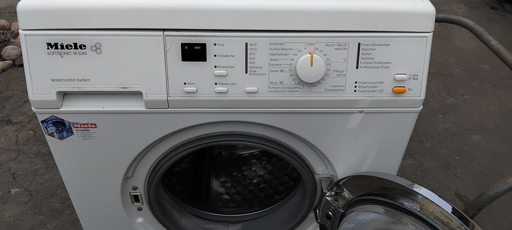 Німецька пральна машина Miele W 3245 Softtronic 6 кг Сотовий барабан