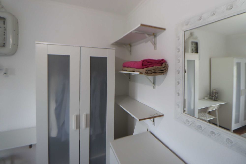 Quarto em Telheiras tudo incluido