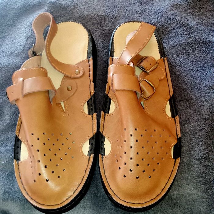 Buty męskie nowe 42 sandały klapki