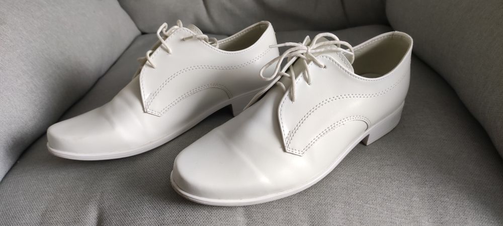 Buty dla chłopca 34-35