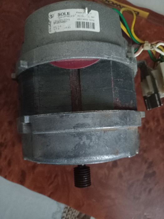 Двигатель к стиральной машине.